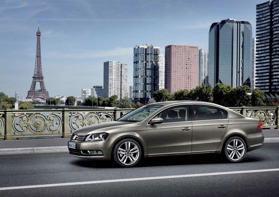  Volkswagen Passat 2010 года  (фото 20 из 37)